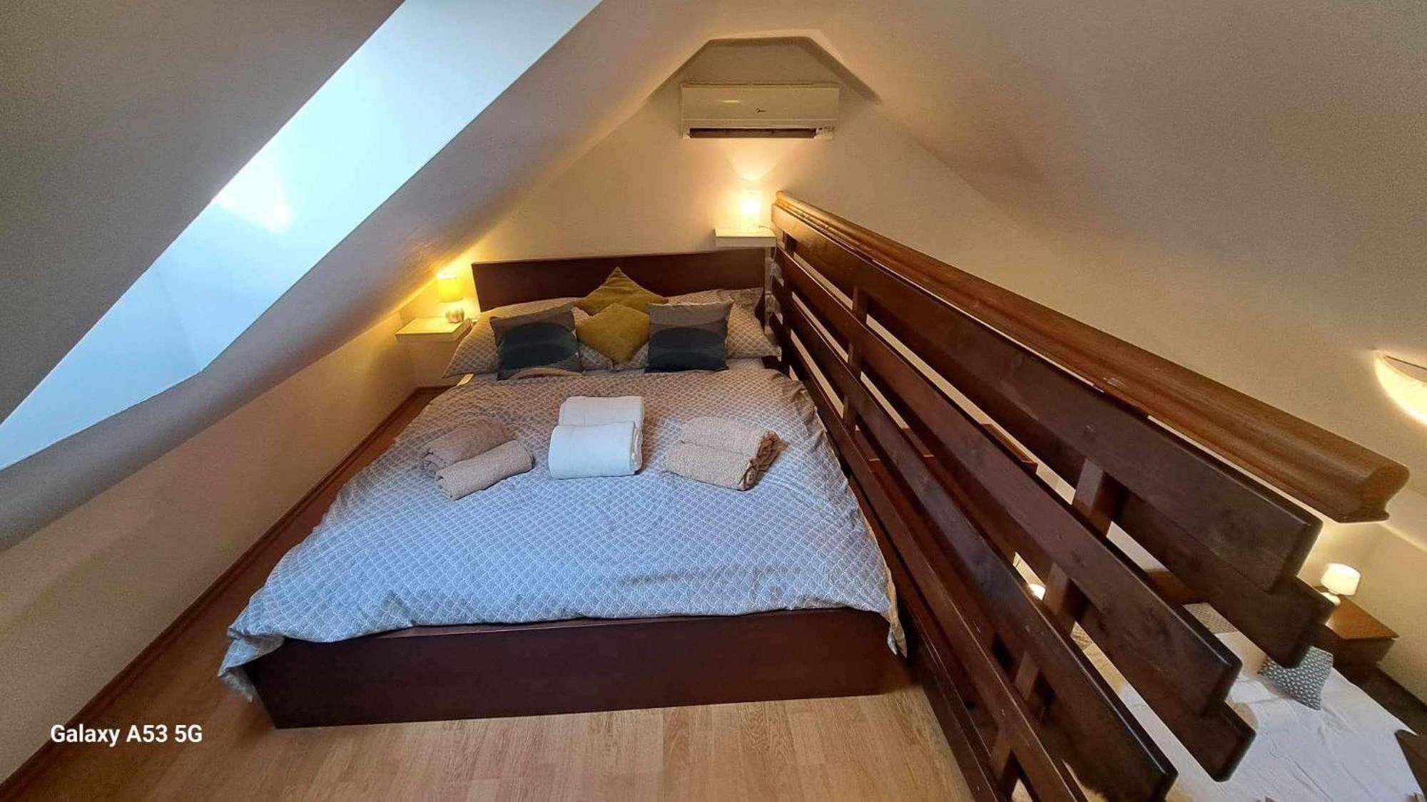Viktoria Apartman Дьюла Экстерьер фото